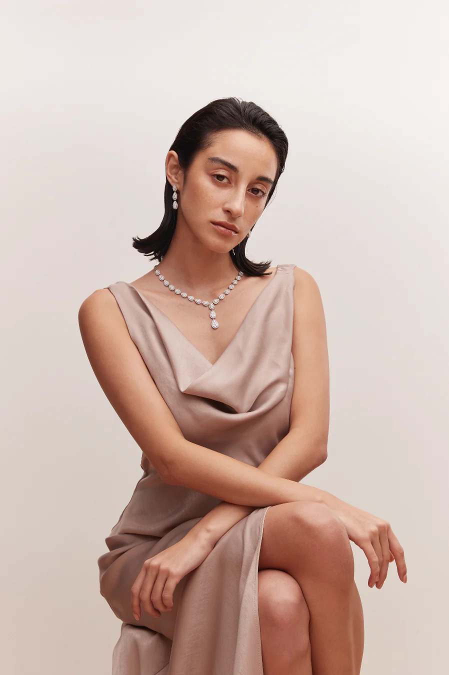 Pear Necklace White Gold - Image 5